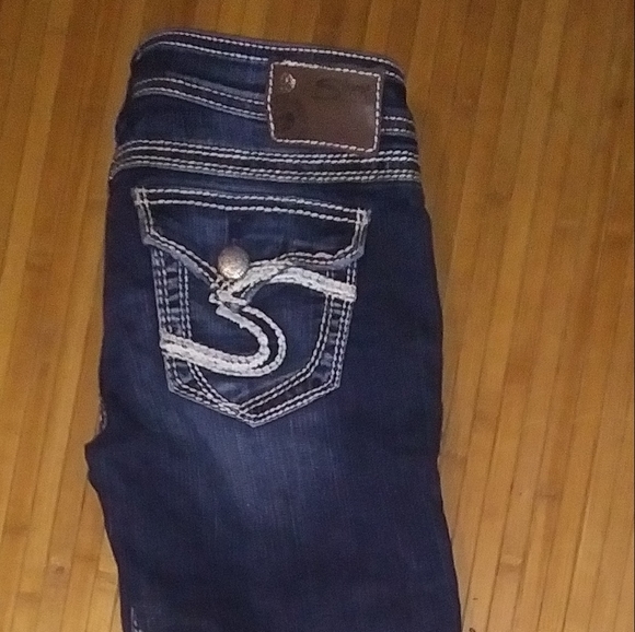 Silver Jeans - Picture 4 of 5